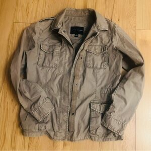 Wamen”s Khaki Jacket by Urban Heritage
